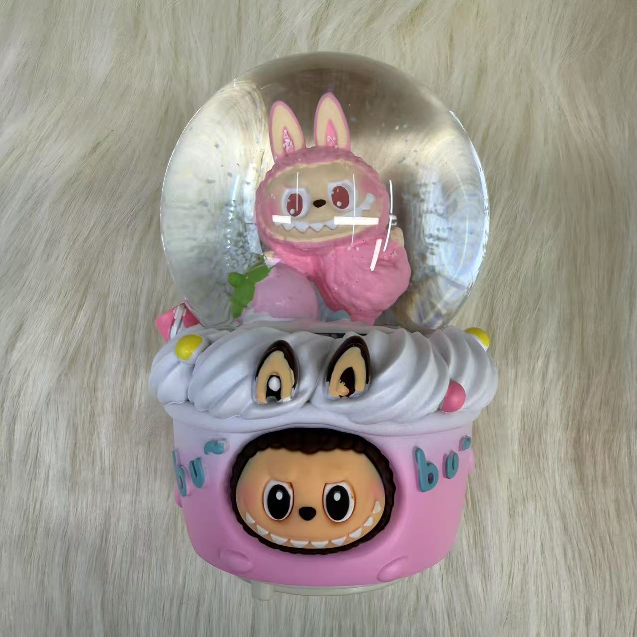 ラブブ スノードーム