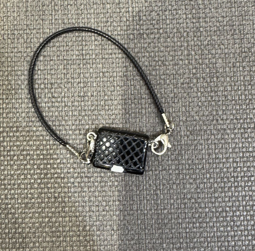 かわいいミニバッグ ラブブチャーム